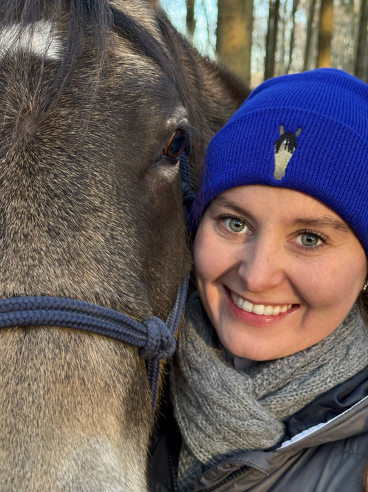 Deine Individuelle Beanie mit deinem Pferd - Personalisierte Strick-Mütze